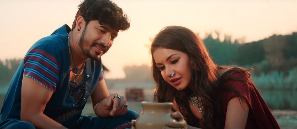 सुनिल गिरीको ‘कालीगड’मा बेनिशा र रोशन मस्किदै 1 benisha
