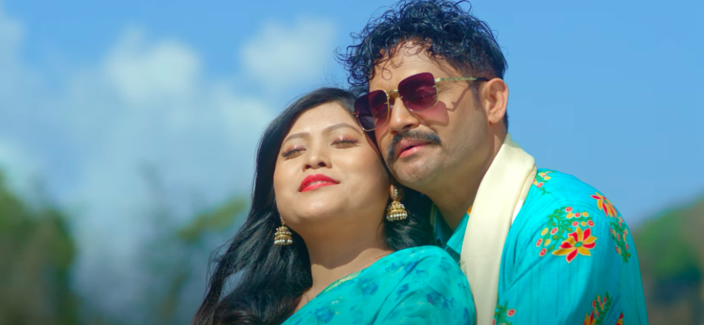‘ईश्वर’को गीतमा रोमान्टिक देखिए ध्रुव र कृष्टि 25 1