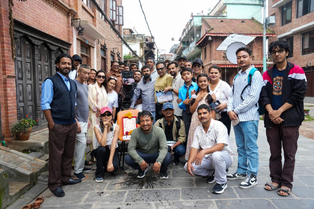 ‘आशा’ को छायांकन सुरू 1 Aasha team